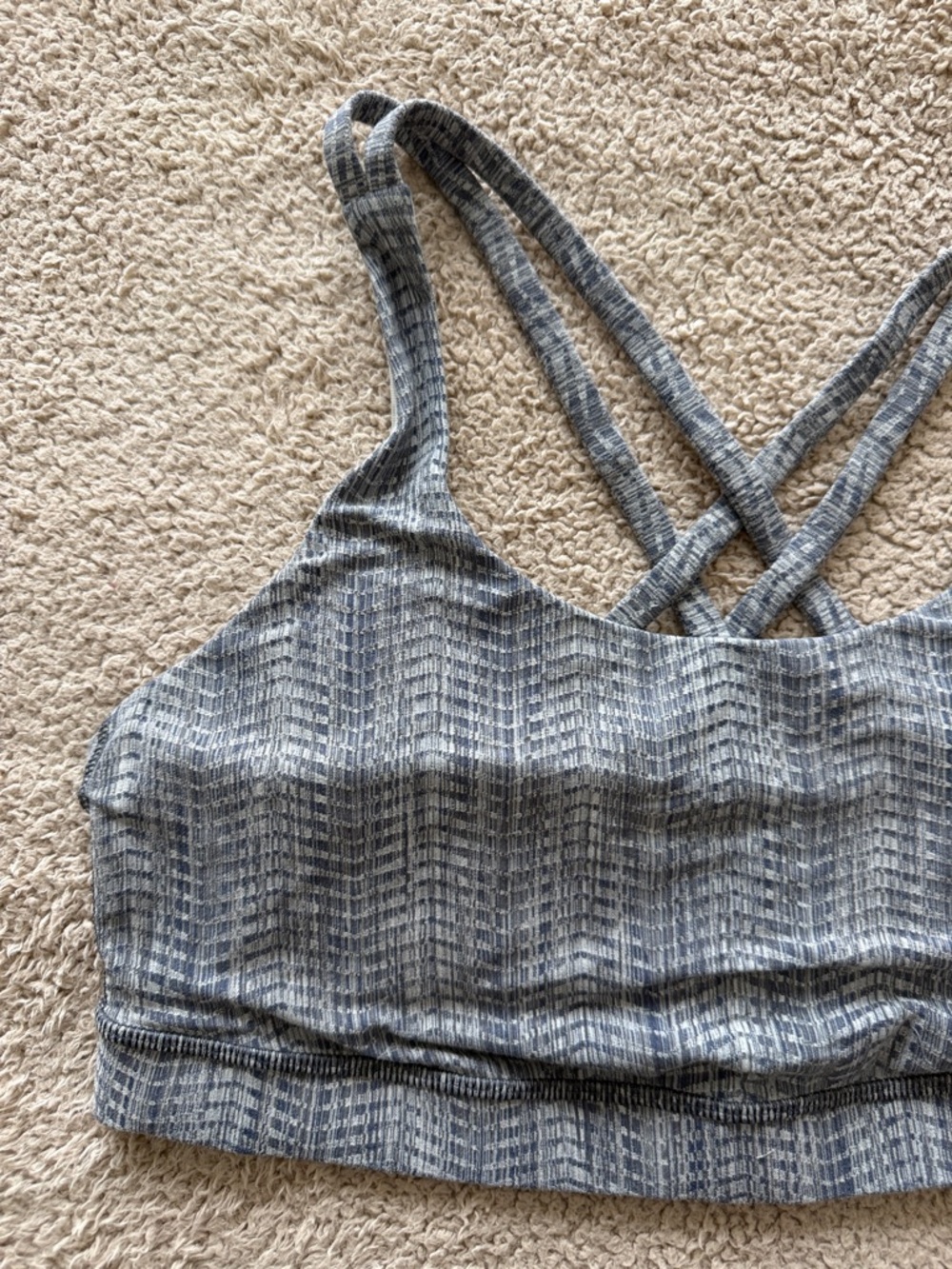 lululemon athletica Gray Energy Strappy Sports Bra - Picture 4 of 9